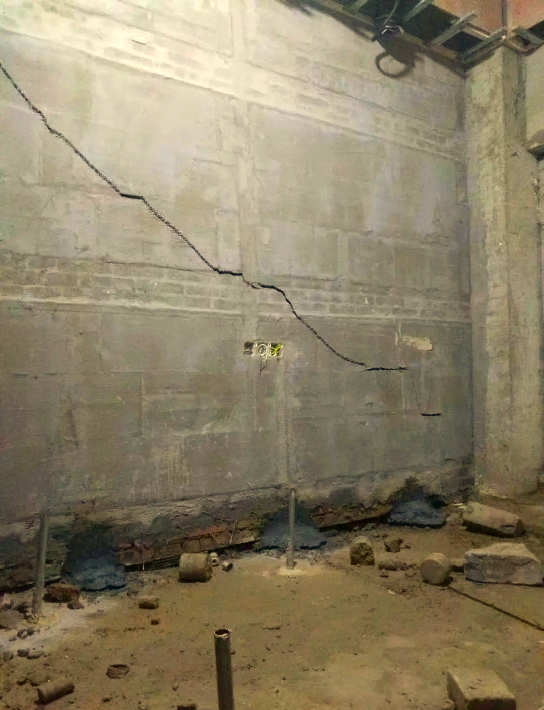 保定满城县房屋下沉加固